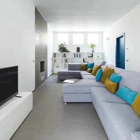 Holoiday In With Terrace Feriehus