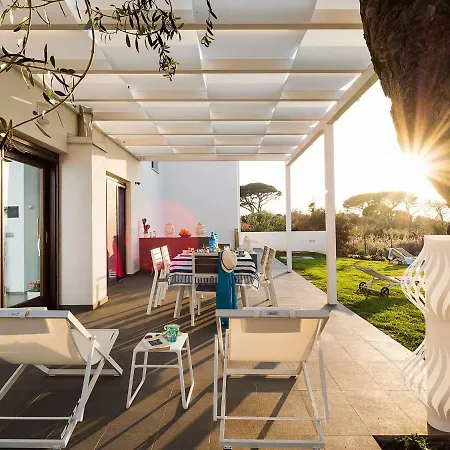 Feriehus Holoiday In With Terrace Cefalù